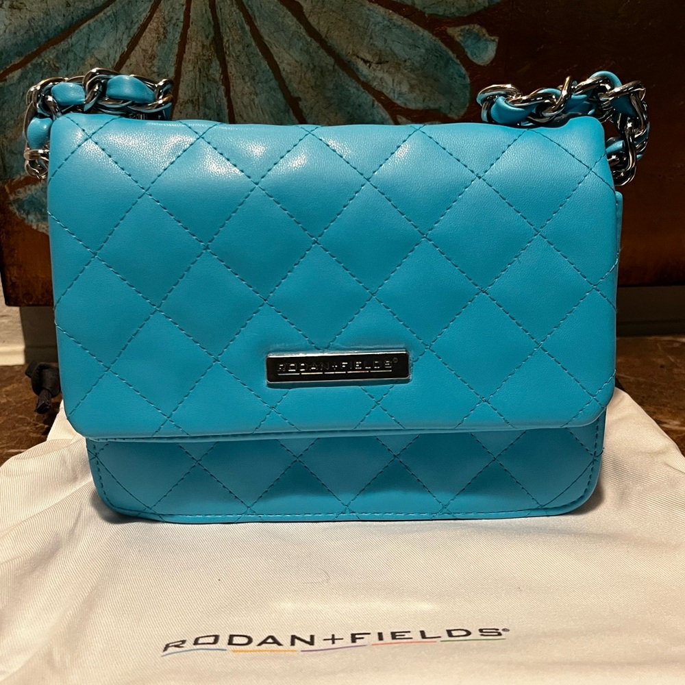 Rodan and Fields  Blue Quilted Purse